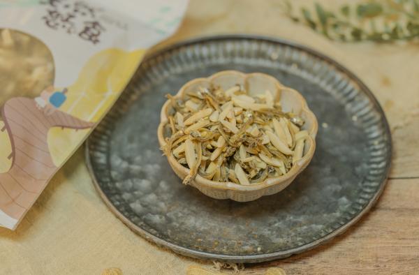 杏仁小魚乾